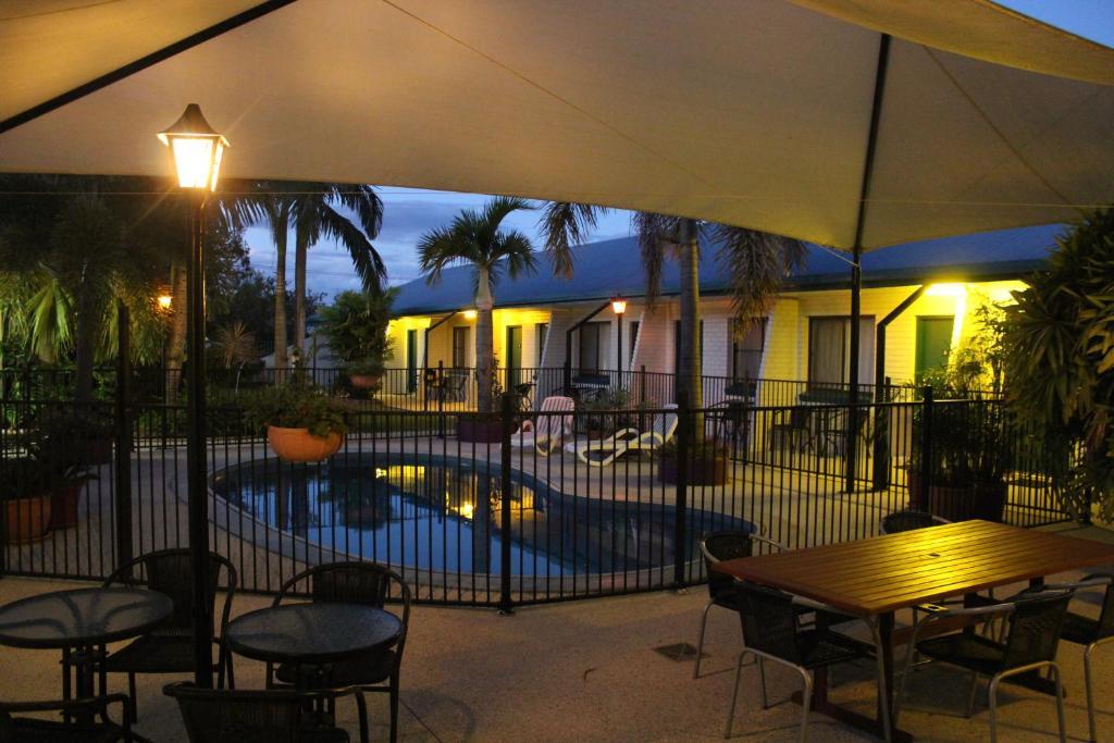 Peppercorn Motel Clermont エクステリア 写真